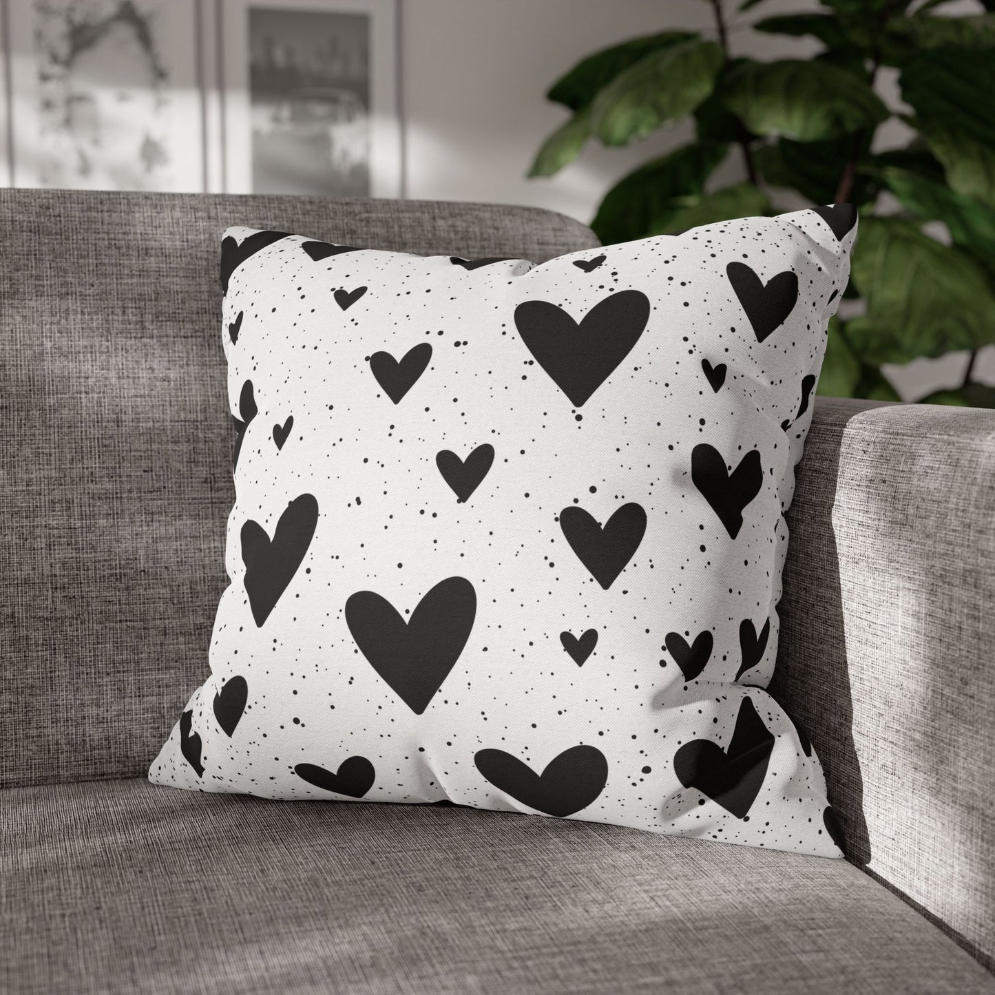 Black Hearts - Halloween Pillow Cover