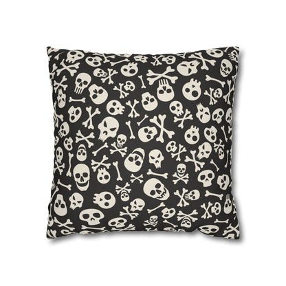 Skull & Crossbones - Halloween Pillow Cover