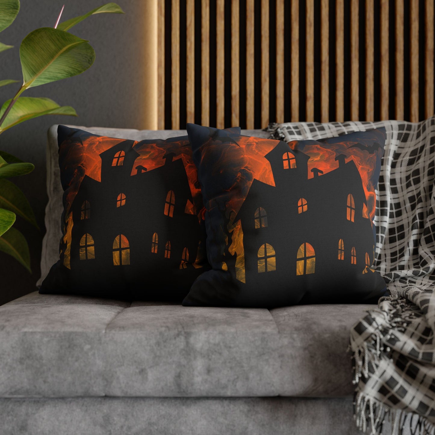 Haunted House 3 - Halloween Pillow Cover