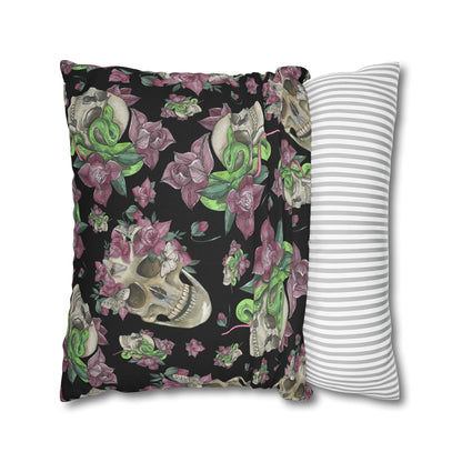 Sinister Skulls - Halloween Pillow Cover